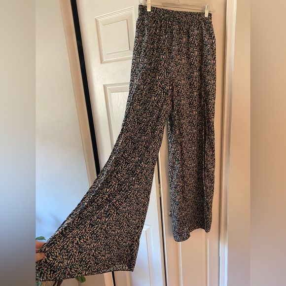 BCBGeneration Flowy Pants - Picture 2 of 4